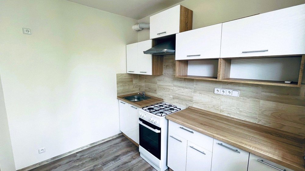 1+1, Čs. armády, Kladno, Středočeský kraj