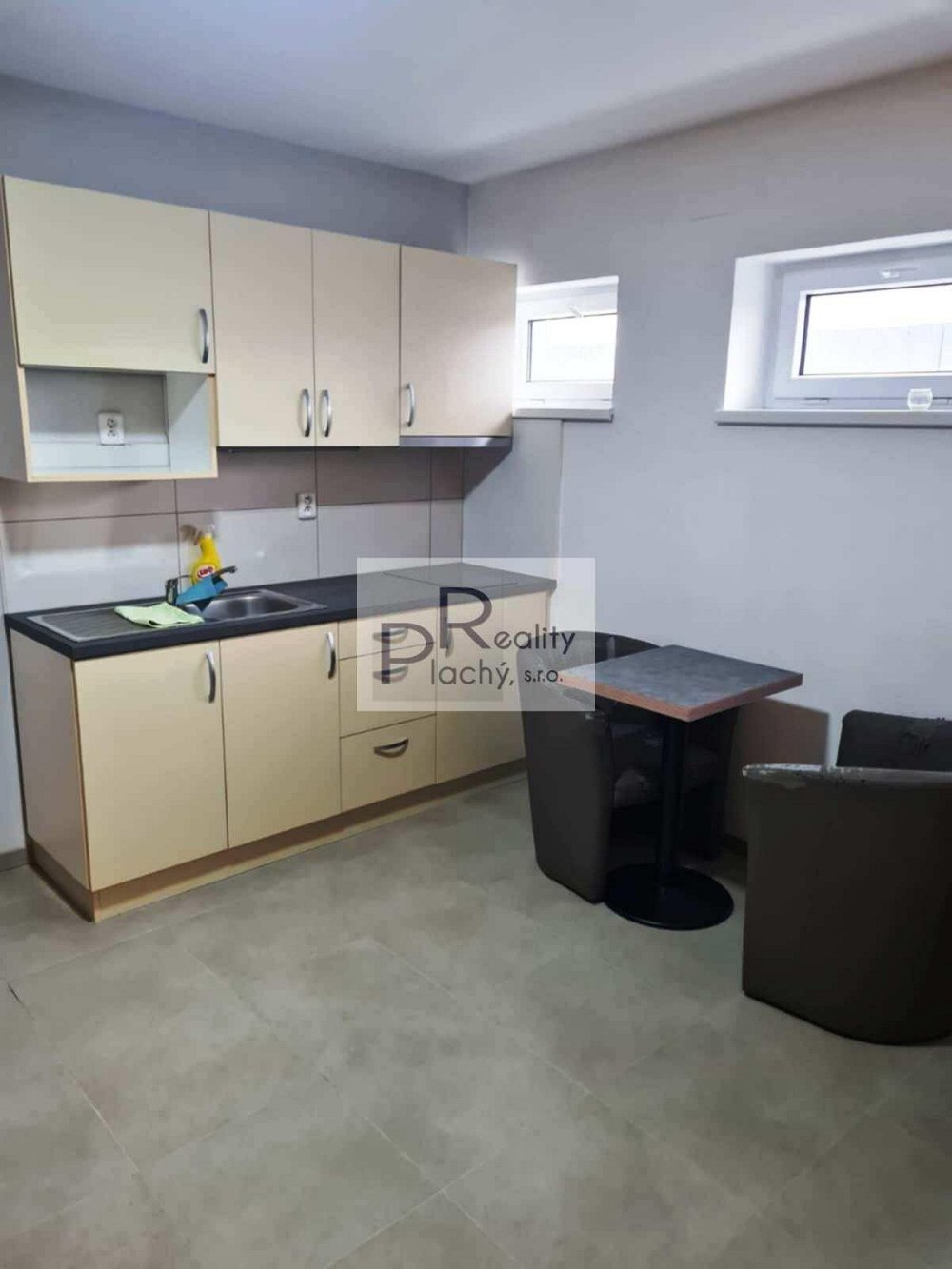 1+kk, Dlouhá, Nový Šaldorf-Sedlešovice, Znojmo, Jihomoravský kraj
