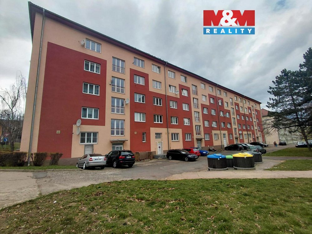 2+1, Vítězslava Nezvala, Most, Ústecký kraj