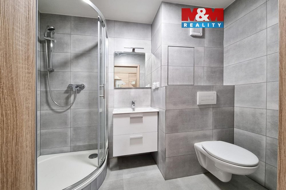 2+1, Fibichova, Karlovy Vary, Karlovarský kraj