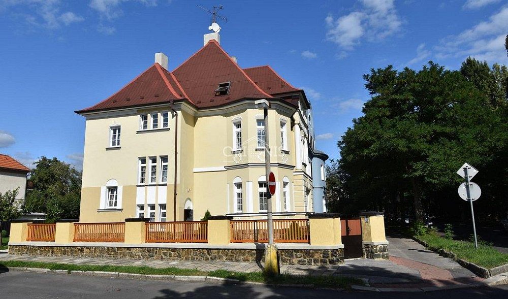 4+1, Zborovská, Chomutov, Ústecký kraj