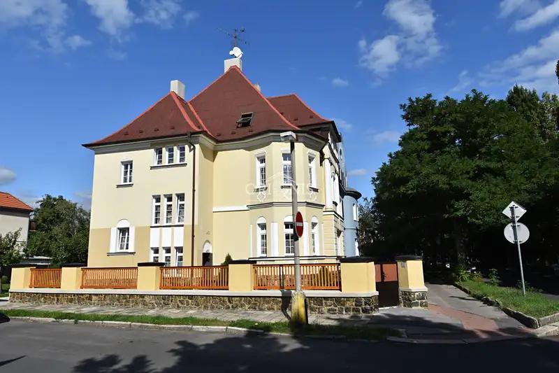 4+1, Zborovská, Chomutov, Ústecký kraj