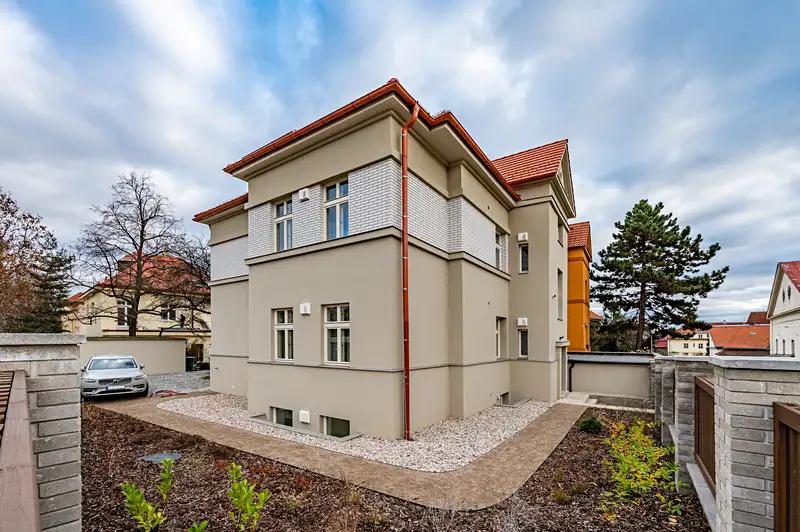 3+kk, Hradešínská, Praha 10 - Vinohrady