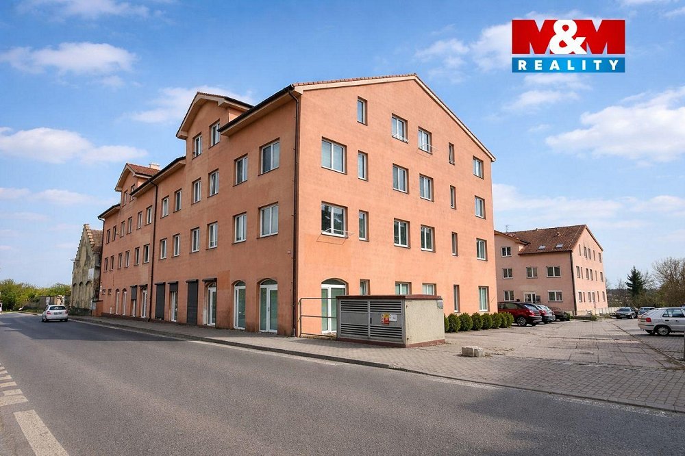 1+kk, Komenského, Šestajovice, Praha-východ, Středočeský kraj