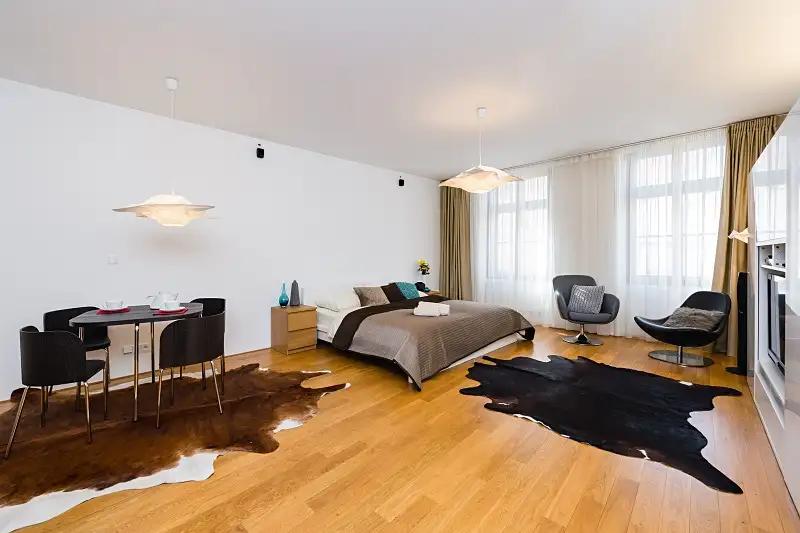 1+kk, Křižíkova, Praha 8 - Karlín