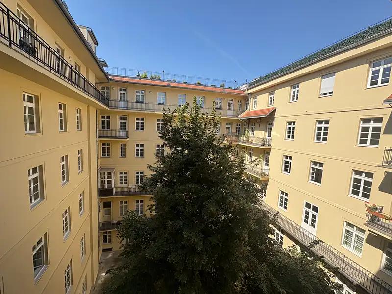 2+1, Ostrovní, Praha 1 - Nové Město