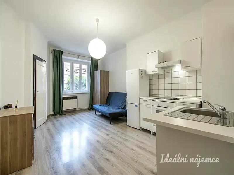 1+kk, Adamovská, Praha 4 - Michle
