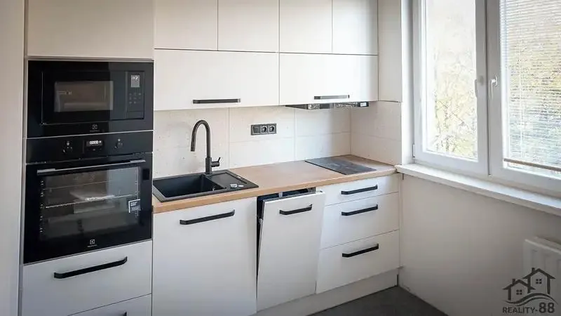 1+1, Bratr. Veverkových, Karviná, Moravskoslezský kraj