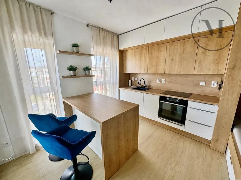 1+kk, Nádražní, České Budějovice, Jihočeský kraj