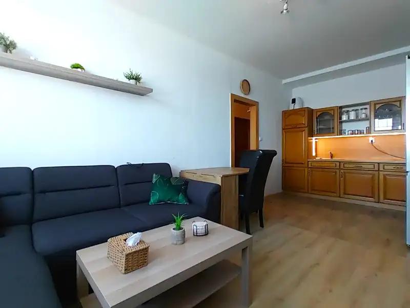 2+kk, Černá silnice, Mnichovo Hradiště, Mladá Boleslav, Středočeský kraj