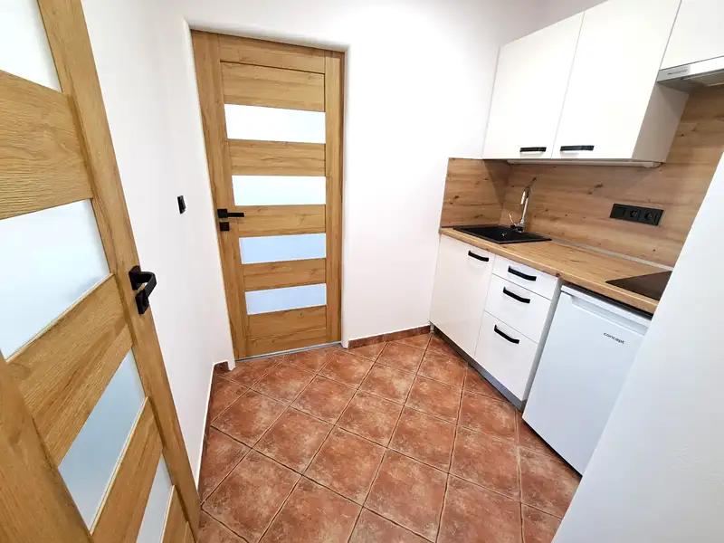 1+kk, Pražská třída, Hradec Králové, Královéhradecký kraj