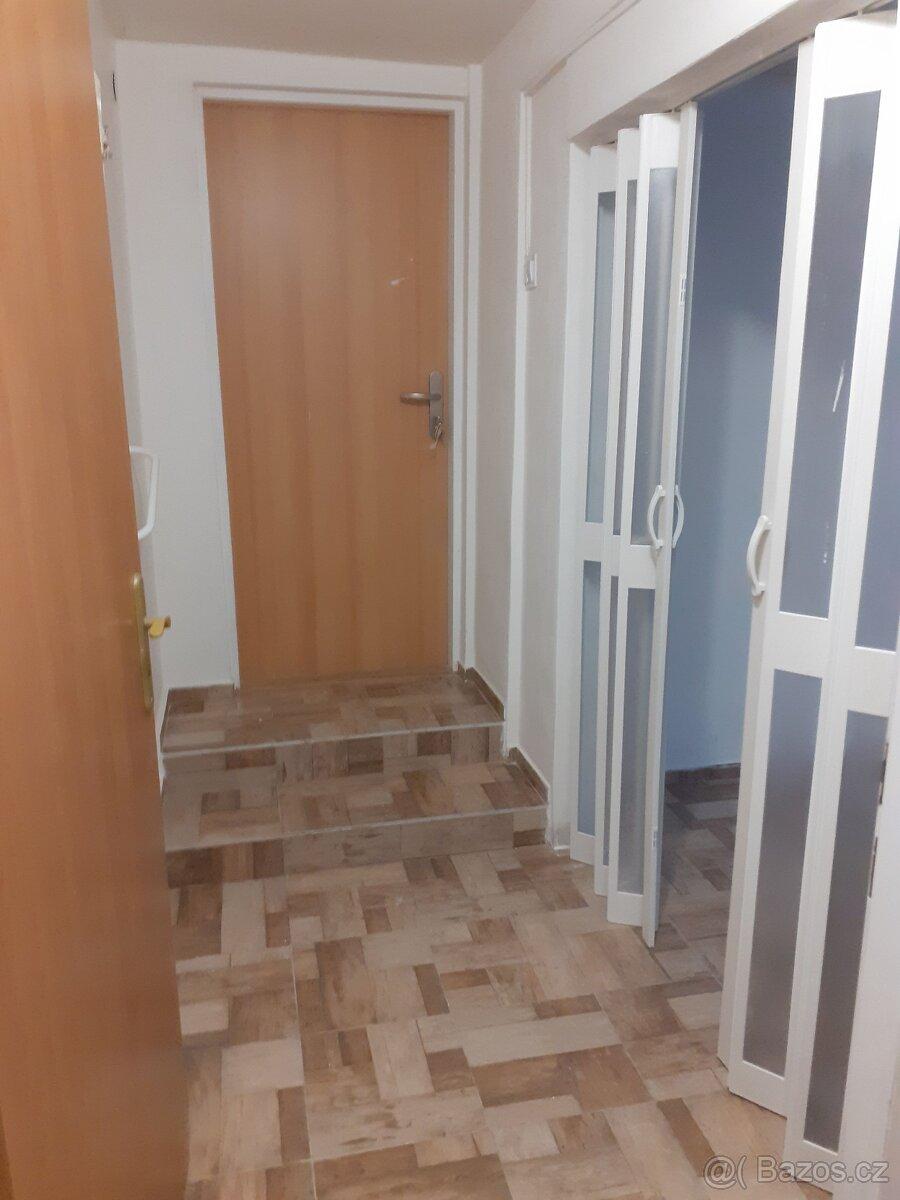 1+1, Uherské Hradiště, Zlínský kraj