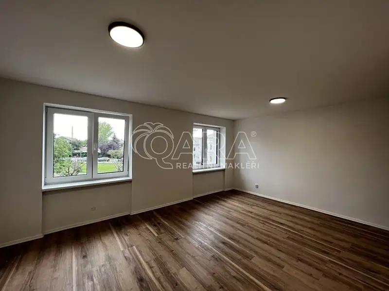 1+kk, Husova, Louny, Ústecký kraj