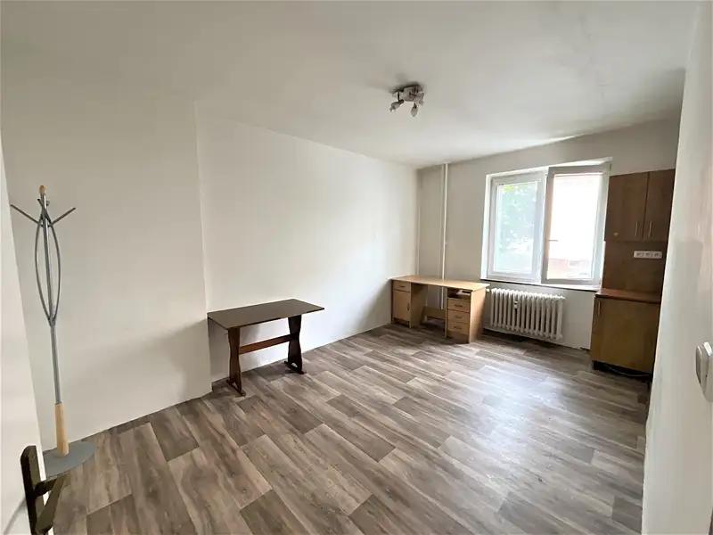1+kk, Družstevní, Pardubice, Pardubický kraj