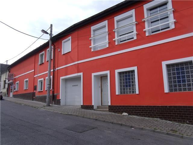 1+1, Kladno, Středočeský kraj