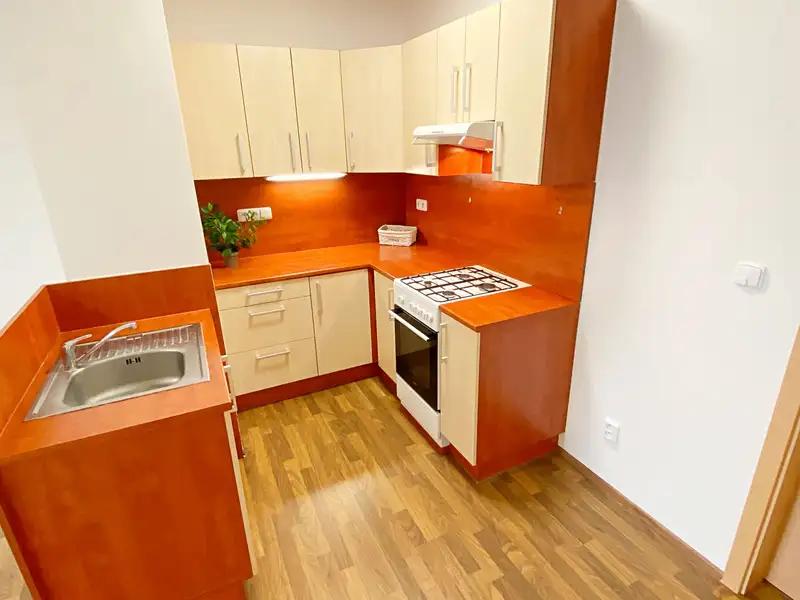 2+kk, Chválkovická, Olomouc, Olomoucký kraj