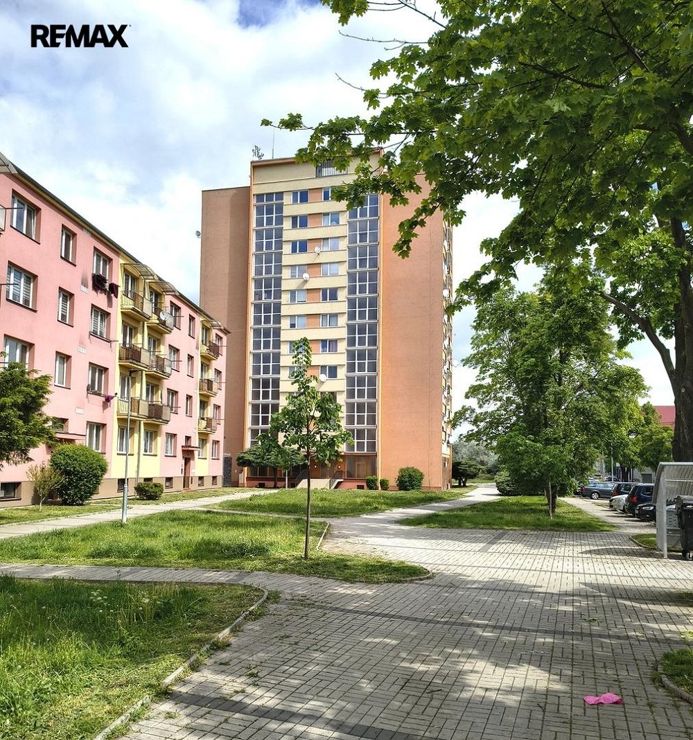 1+1, Louny, Ústecký kraj