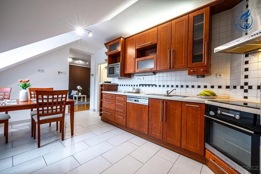 4+1, Chrášťany, Praha-západ, Středočeský kraj