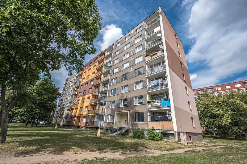 1+1, Čapkova, Litvínov, Most, Ústecký kraj
