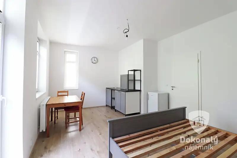1+kk, U uhříněveské obory, Praha 10 - Uhříněves