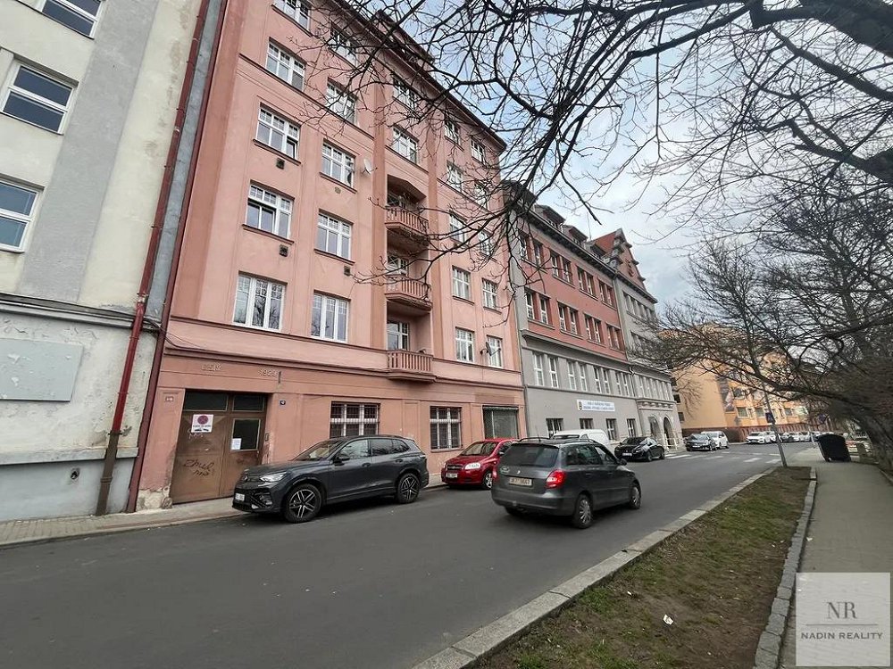 4+1, Šmeralova, Karlovy Vary, Karlovarský kraj