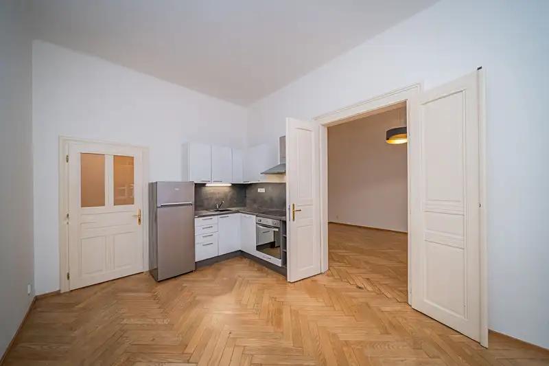 2+kk, Lípová, Praha 2 - Nové Město