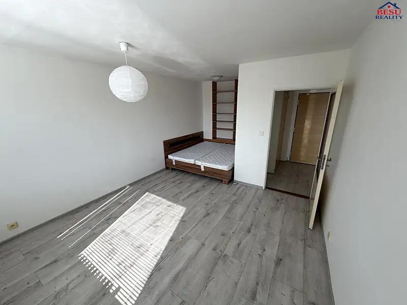 1+1, Zalužanská, Mladá Boleslav, Středočeský kraj