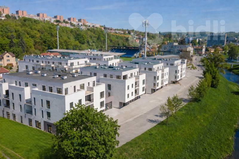 2+kk, Tyršovo nábřeží, Zlín, Zlínský kraj
