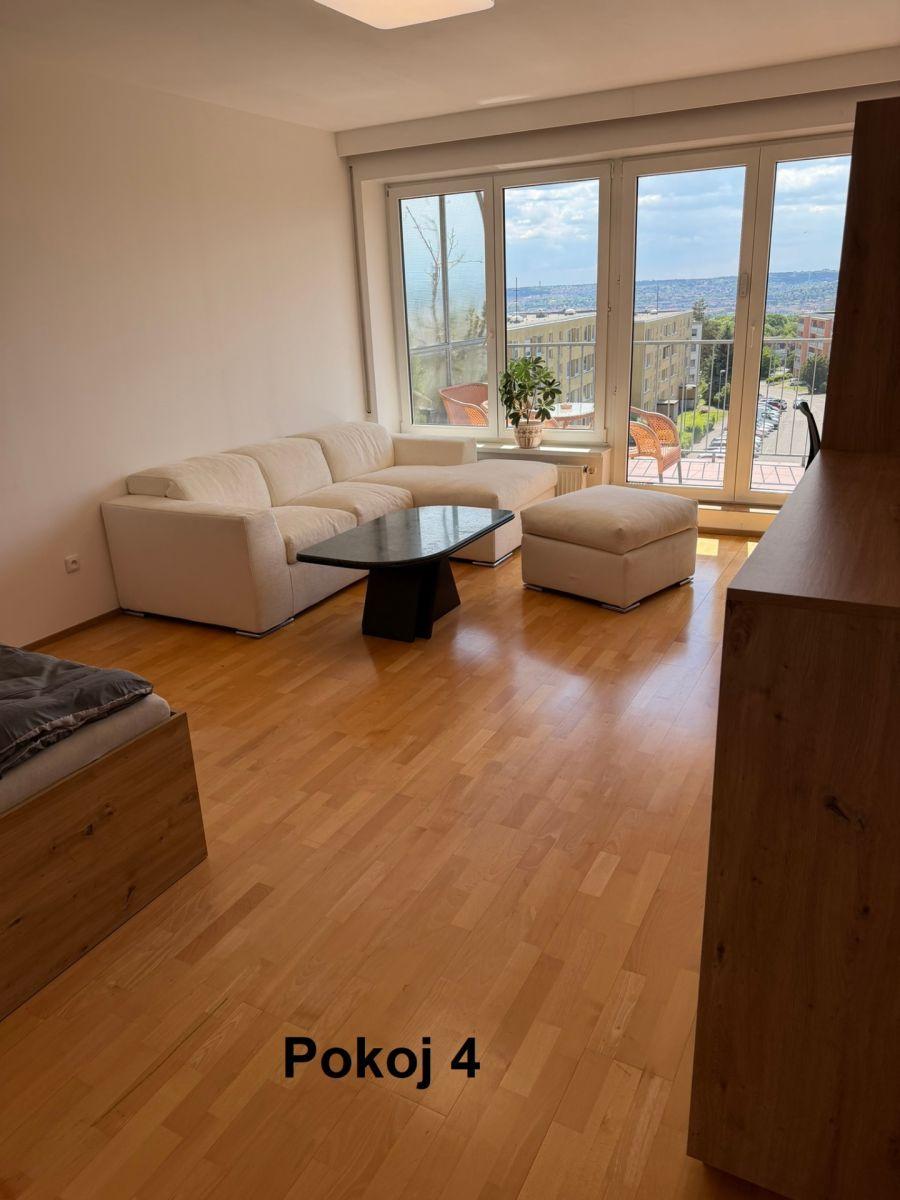 6 a více, Chotovická, Praha 8 - Kobylisy