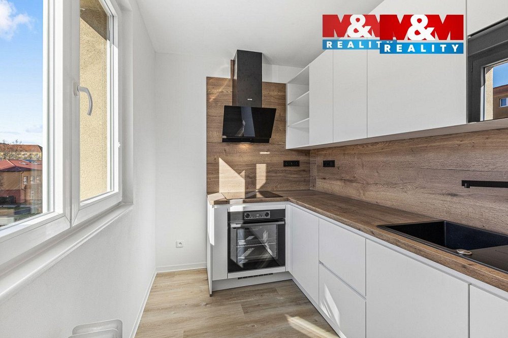 2+1, Praha 9