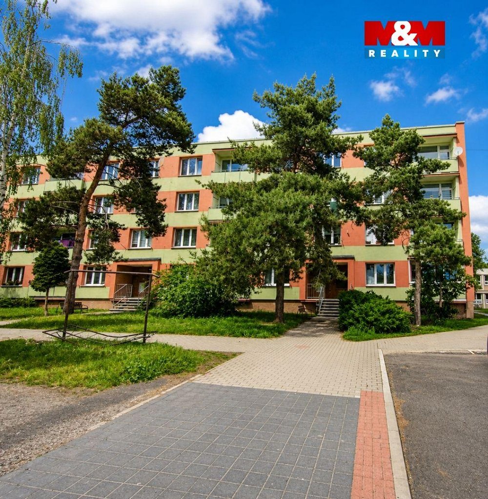 1+1, Jiráskovo náměstí, Postoloprty, Louny, Ústecký kraj