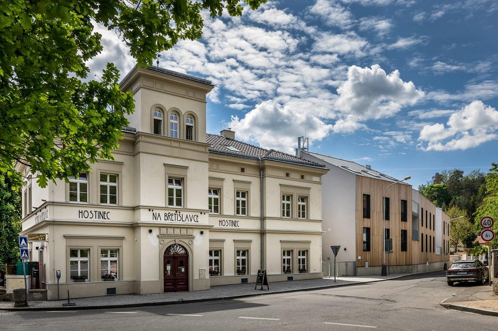 1+kk, V Šáreckém údolí, Praha 6 - Dejvice