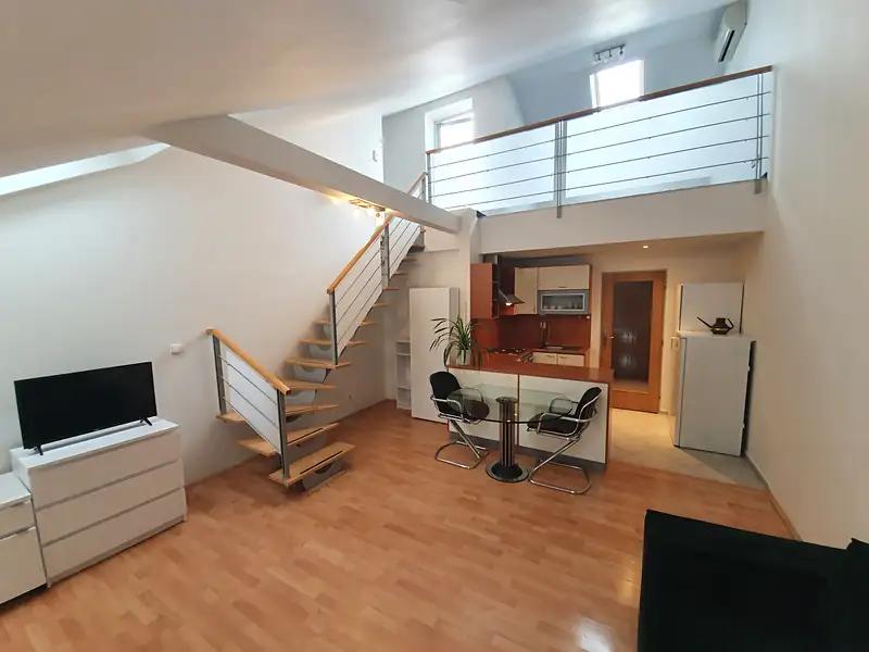 2+kk, Rumunská, Praha 2 - Nové Město