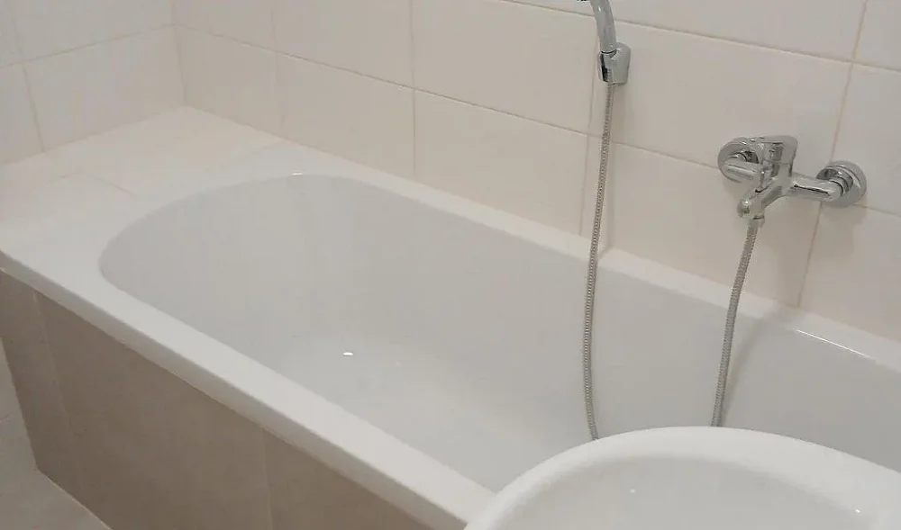 1+1, Most, Ústecký kraj