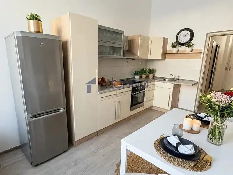 1+1, Prvního pluku, Praha 3 - Žižkov