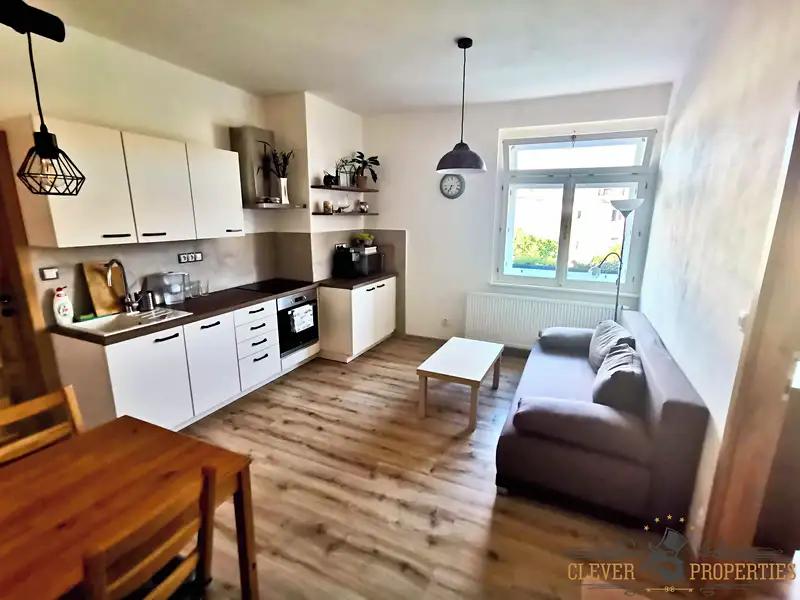 2+kk, Bratří Čapků, Hradec Králové, Královéhradecký kraj