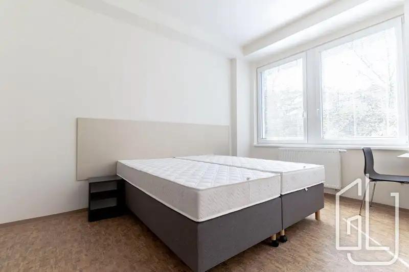1+kk, Křížová, Praha 5 - Smíchov