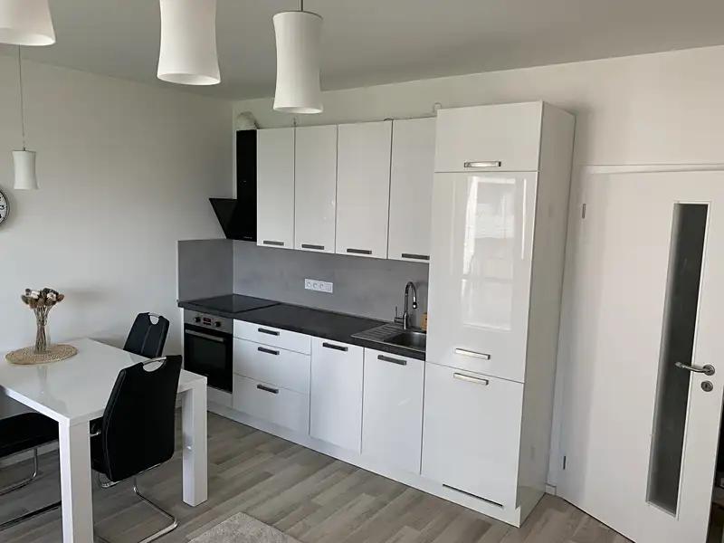 1+kk, Granitova, Praha 9 - Hloubětín