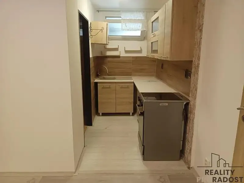 1+1, Kolín, Středočeský kraj