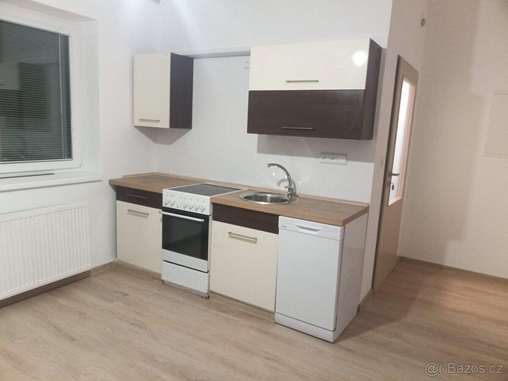 1+1, Miletín, Jičín, Královéhradecký kraj