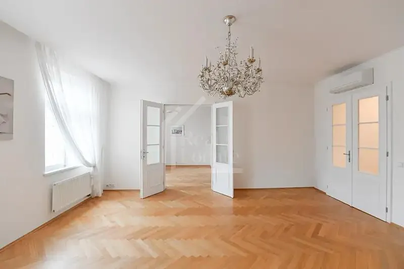 4+1, Belgická, Praha 2 - Vinohrady