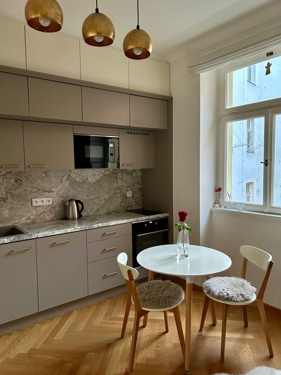 2+kk, Černomořská, Praha 10 - Vršovice
