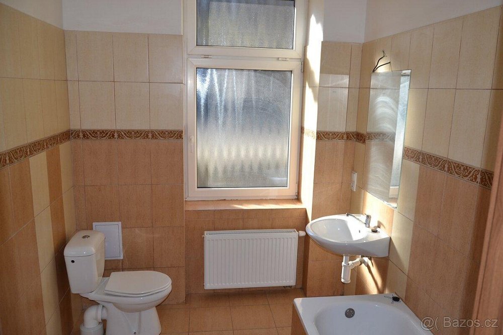 1+1, Nádražní, Benešov nad Ploučnicí, Děčín, Ústecký kraj