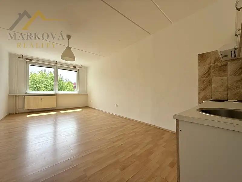 1+kk, Hlinecká, Týn nad Vltavou, České Budějovice, Jihočeský kraj