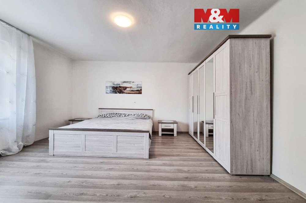 2+kk, Chebská, Karlovy Vary, Karlovarský kraj