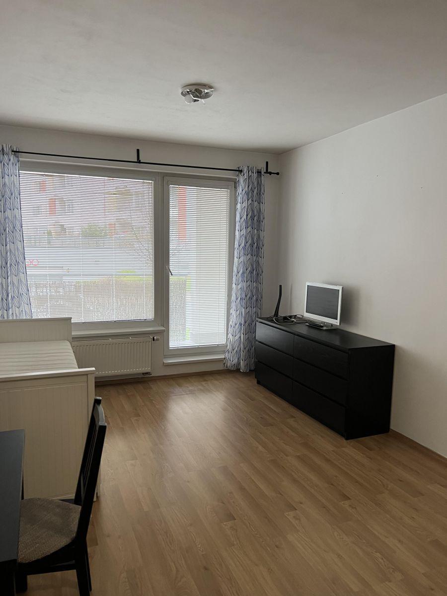 1+kk, Sazovická, Praha 5 - Zličín