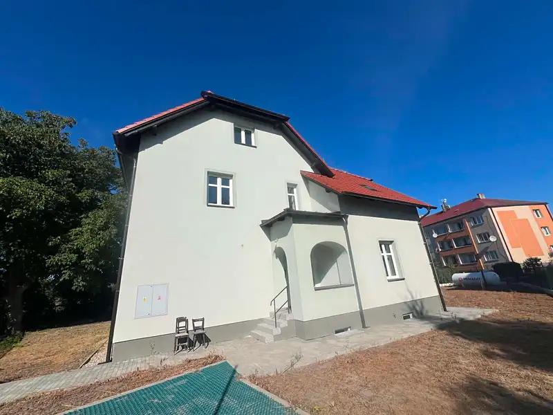 2+kk, Nádražní, Katusice, Mladá Boleslav, Středočeský kraj