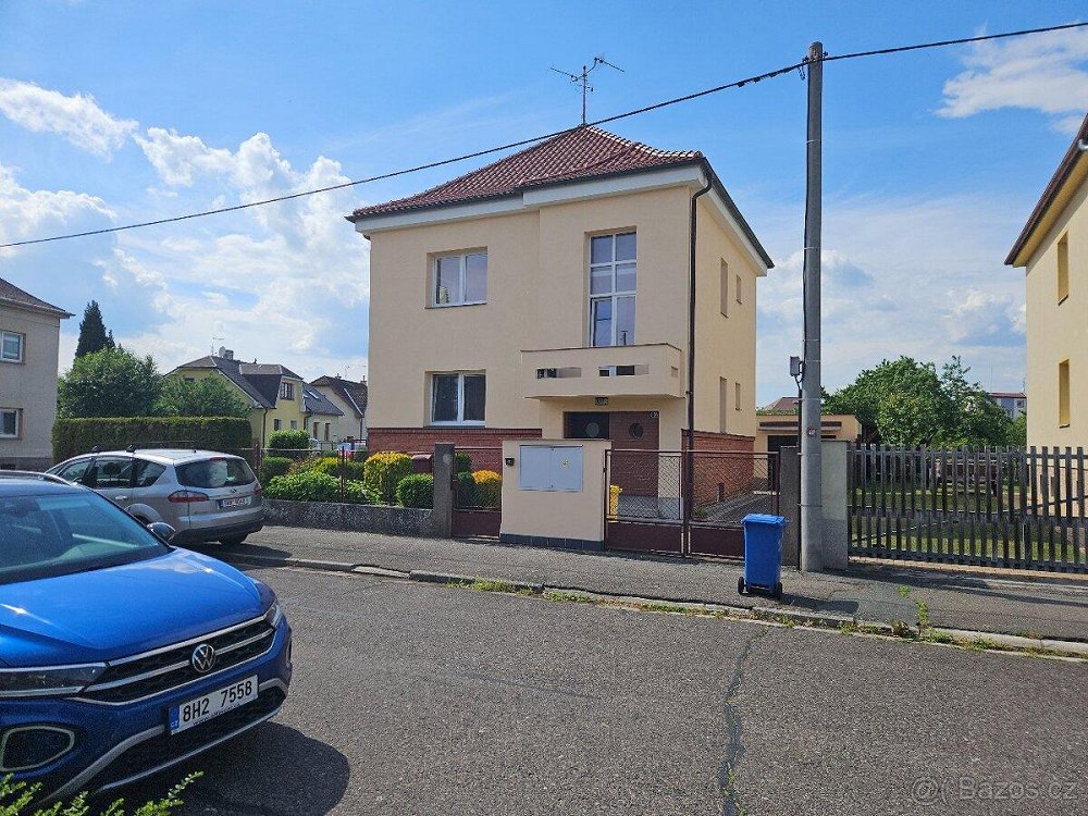 2+kk, Zeyerova, Hradec Králové, Královéhradecký kraj