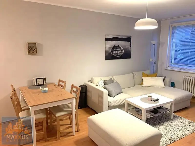 3+kk, Na křivině, Praha 4 - Michle