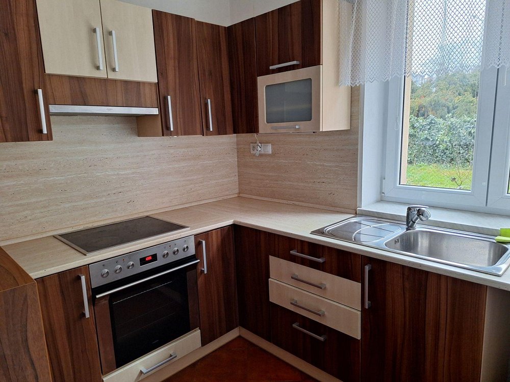 2+kk, Služská, Praha 8 - Kobylisy